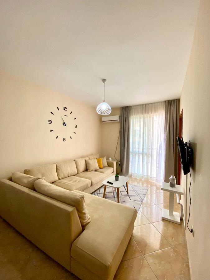 Chlo Apartment 2 Tiranë Ngoại thất bức ảnh