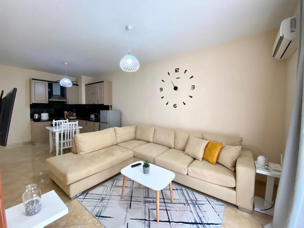 Chlo Apartment 2 Tiranë Ngoại thất bức ảnh