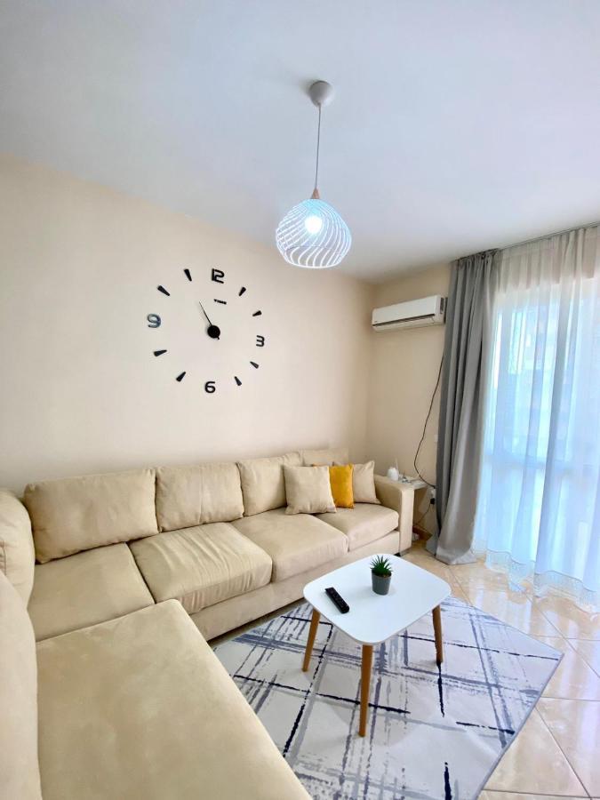 Chlo Apartment 2 Tiranë Ngoại thất bức ảnh