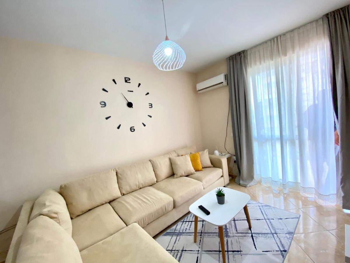 Chlo Apartment 2 Tiranë Ngoại thất bức ảnh